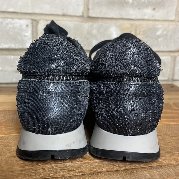 M. Gemi Textured Sneaker - Picture 7 of 8